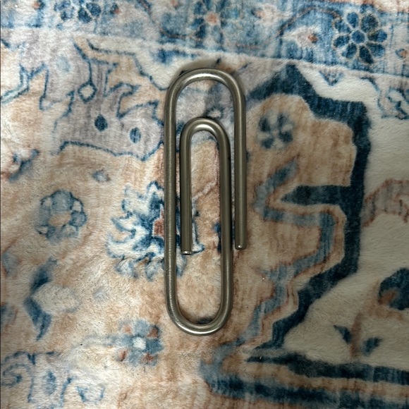 Silver Metal Paperclip - Picture 2 of 3